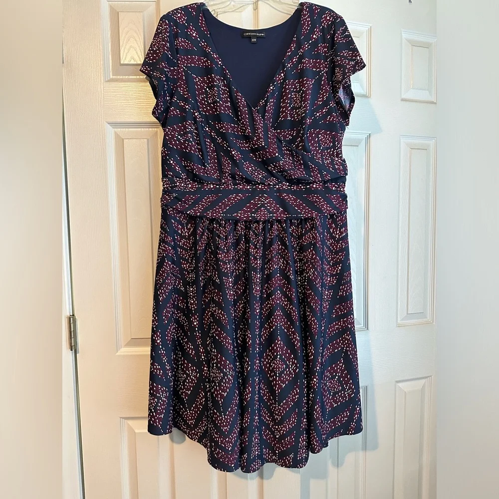 👗 Navy, Red & Off-White Faux Wrap Dress – Size 20 – Flattering & Chic! - Picture 1 of 4